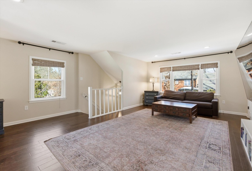 8378 DRURY LN, Germantown, Tennessee 38139, 4 Bedrooms Bedrooms, 10 Rooms Rooms,2.1 BathroomsBathrooms,Residential,For Sale,DRURY,10214027