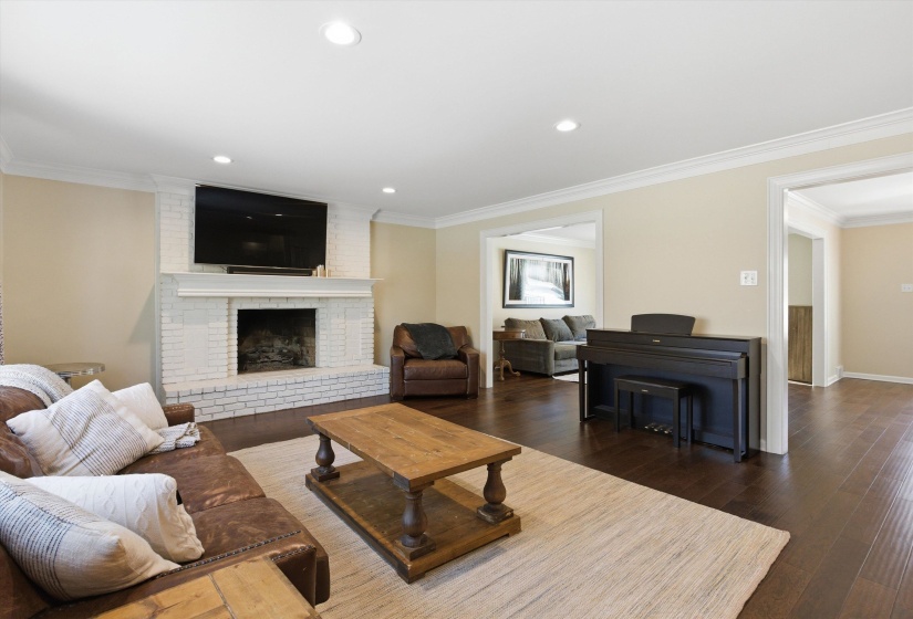 8378 DRURY LN, Germantown, Tennessee 38139, 4 Bedrooms Bedrooms, 10 Rooms Rooms,2.1 BathroomsBathrooms,Residential,For Sale,DRURY,10214027
