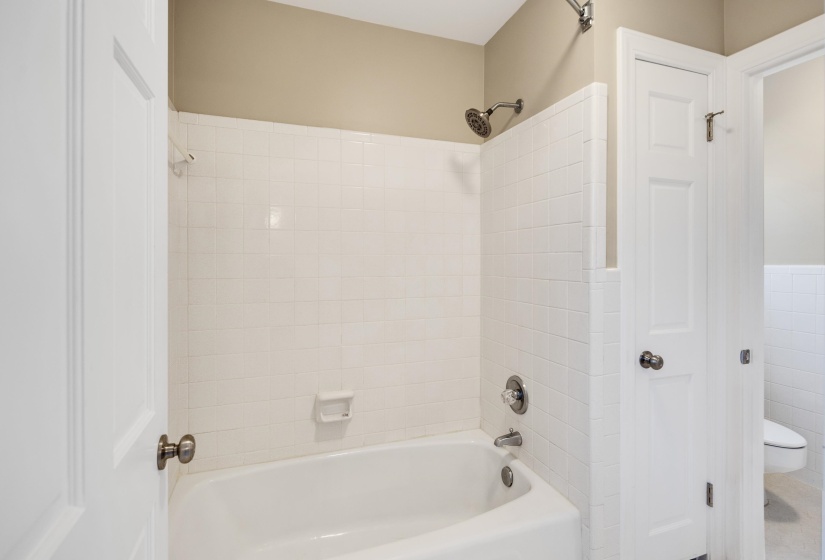 2072 KIRBY RD, Memphis, Tennessee 38119, 7 Bedrooms Bedrooms, 11 Rooms Rooms,4.2 BathroomsBathrooms,Residential,For Sale,KIRBY,10214083