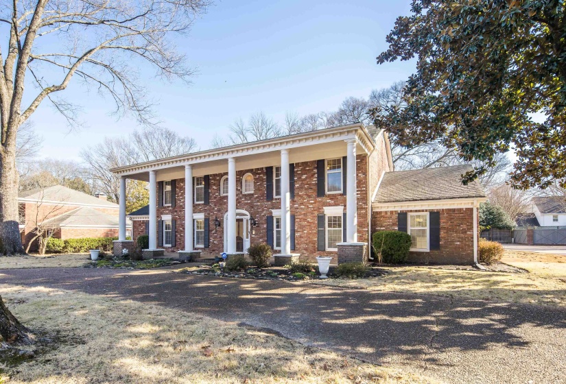 2072 KIRBY RD, Memphis, Tennessee 38119, 7 Bedrooms Bedrooms, 11 Rooms Rooms,4.2 BathroomsBathrooms,Residential,For Sale,KIRBY,10214083