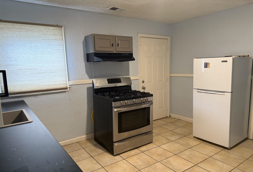 1248 MEDA ST, Memphis, Tennessee 38114, 3 Bedroom Bedrooms, 0 ,1 BathroomBathrooms,Duplexes,For Sale,MEDA,0,10214152