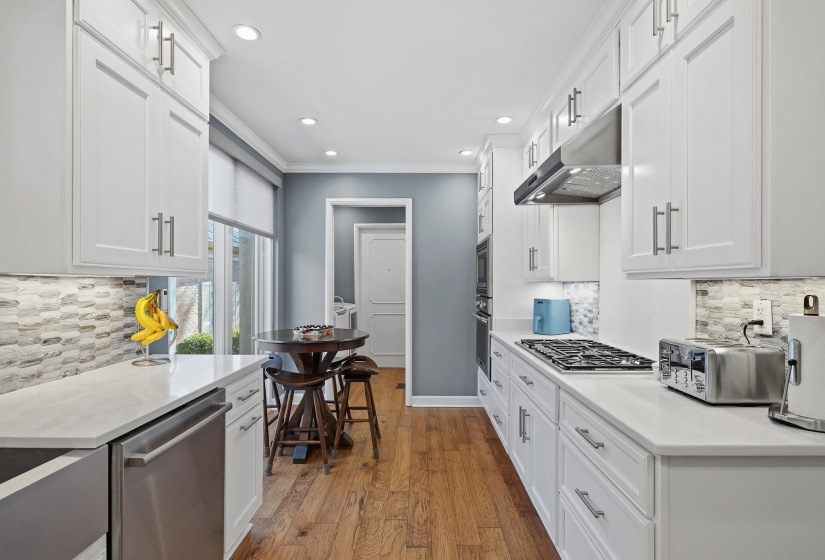4050 BARONNE WAY, Memphis, Tennessee 38117, 4 Bedrooms Bedrooms, 8 Rooms Rooms,4.1 BathroomsBathrooms,Residential,For Sale,BARONNE,10214136