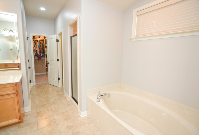 65 COTTON BOWL CV, Rossville, Tennessee 38066, 6 Bedroom Bedrooms, 2 Room Rooms,3 BathroomBathrooms,Residential,For Sale,COTTON BOWL,0,10214293