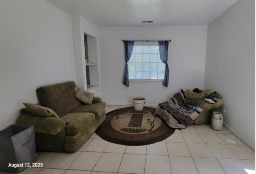 1025 WICHITA AVE, Memphis, Tennessee 38106, 6 Bedrooms Bedrooms, 15 Rooms Rooms,4 BathroomsBathrooms,Residential,For Sale,WICHITA,10203846