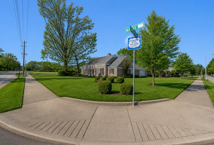 6626 MASSEY LN, Memphis, Tennessee 38120, 5 Bedroom Bedrooms, 10 Room Rooms,3.1 BathroomBathrooms,Residential,For Sale,MASSEY,0,10214418
