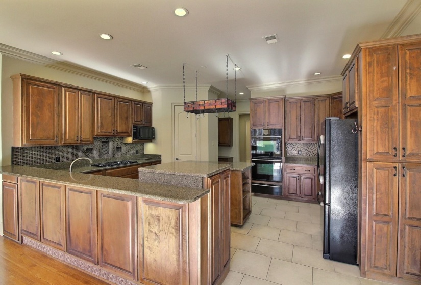 580 HICKORY LAKE RD, Eads, Tennessee 38028, 4 Bedroom Bedrooms, 9 Room Rooms,4.1 BathroomBathrooms,Residential,For Sale,HICKORY LAKE,0,10211132