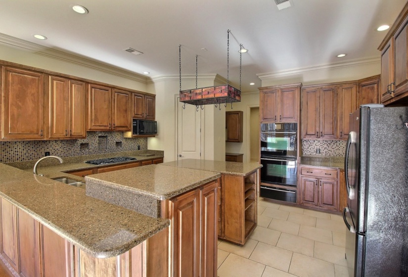 580 HICKORY LAKE RD, Eads, Tennessee 38028, 4 Bedroom Bedrooms, 9 Room Rooms,4.1 BathroomBathrooms,Residential,For Sale,HICKORY LAKE,0,10211132