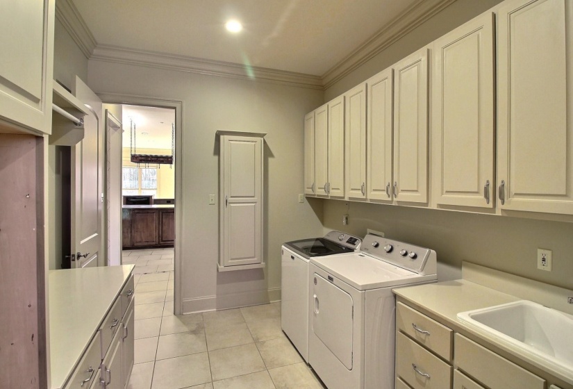 580 HICKORY LAKE RD, Eads, Tennessee 38028, 4 Bedroom Bedrooms, 9 Room Rooms,4.1 BathroomBathrooms,Residential,For Sale,HICKORY LAKE,0,10211132