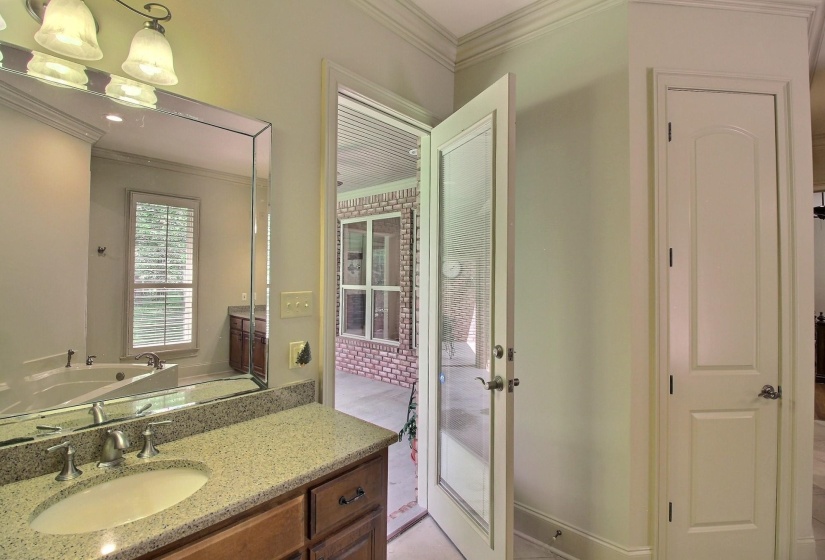 580 HICKORY LAKE RD, Eads, Tennessee 38028, 4 Bedroom Bedrooms, 9 Room Rooms,4.1 BathroomBathrooms,Residential,For Sale,HICKORY LAKE,0,10211132