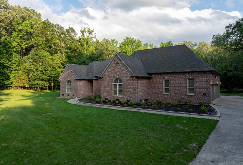 580 HICKORY LAKE RD, Eads, Tennessee 38028, 4 Bedroom Bedrooms, 9 Room Rooms,4.1 BathroomBathrooms,Residential,For Sale,HICKORY LAKE,0,10211132