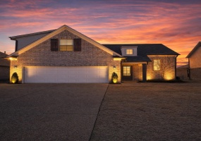 80 DORAL LOOP, Oakland, Tennessee 38060, 3 Bedrooms Bedrooms, 8 Rooms Rooms,2.1 BathroomsBathrooms,Residential,For Sale,DORAL,10214530