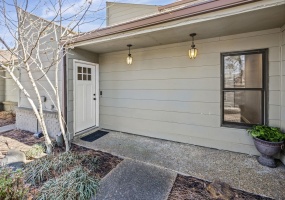 1942 ALLENBY RD, Germantown, Tennessee 38139, 2 Bedrooms Bedrooms, 6 Rooms Rooms,1.1 BathroomsBathrooms,Residential,For Sale,ALLENBY,10214683