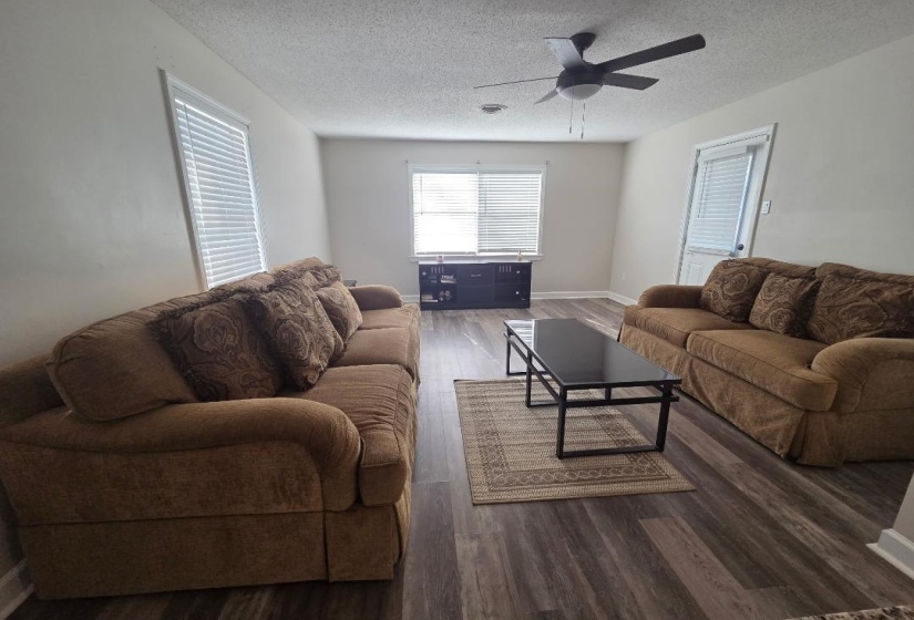 5059 DIANNE DR, Memphis, Tennessee 38116, 4 Bedrooms Bedrooms, 8 Rooms Rooms,2 BathroomsBathrooms,Residential,For Sale,DIANNE,10214772