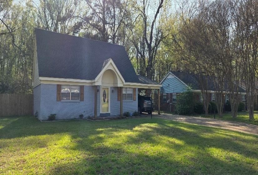 5059 DIANNE DR, Memphis, Tennessee 38116, 4 Bedrooms Bedrooms, 8 Rooms Rooms,2 BathroomsBathrooms,Residential,For Sale,DIANNE,10214772