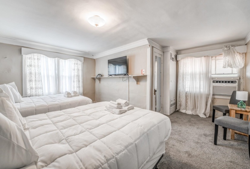 756 GARLAND ST, Memphis, Tennessee 38107, 2 Bedrooms Bedrooms, ,1 BathroomBathrooms,Duplexes,For Sale,GARLAND,10212424