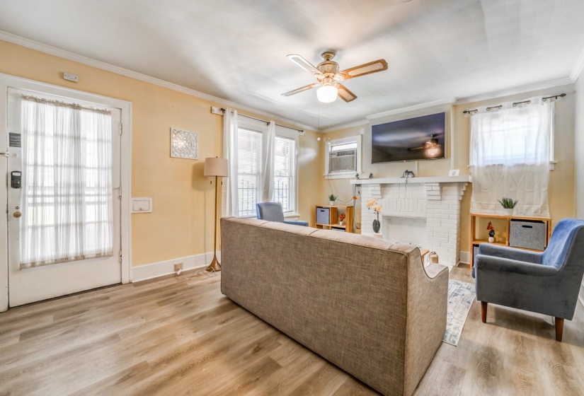 756 GARLAND ST, Memphis, Tennessee 38107, 2 Bedrooms Bedrooms, ,1 BathroomBathrooms,Duplexes,For Sale,GARLAND,10212424