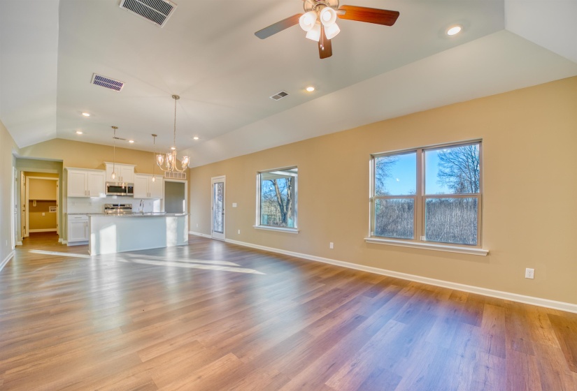 107 STONE BROOK CV, Ripley, Tennessee 38063, 3 Bedroom Bedrooms, 5 Room Rooms,2 BathroomBathrooms,Residential,For Sale,STONE BROOK,0,10207132