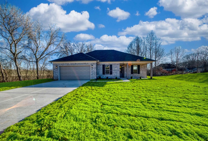 107 STONE BROOK CV, Ripley, Tennessee 38063, 3 Bedroom Bedrooms, 5 Room Rooms,2 BathroomBathrooms,Residential,For Sale,STONE BROOK,0,10207132