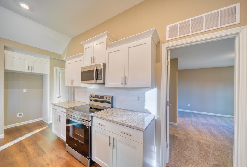 107 STONE BROOK CV, Ripley, Tennessee 38063, 3 Bedroom Bedrooms, 5 Room Rooms,2 BathroomBathrooms,Residential,For Sale,STONE BROOK,0,10207132