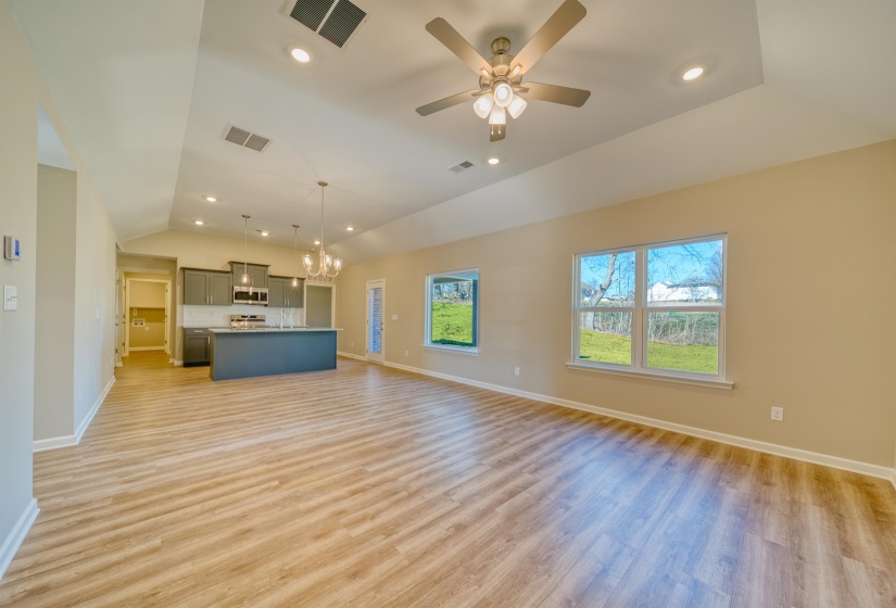 102 STONE BROOK CV, Ripley, Tennessee 38063, 3 Bedroom Bedrooms, 5 Room Rooms,2 BathroomBathrooms,Residential,For Sale,STONE BROOK,0,10207134