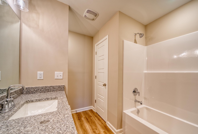 102 STONE BROOK CV, Ripley, Tennessee 38063, 3 Bedroom Bedrooms, 5 Room Rooms,2 BathroomBathrooms,Residential,For Sale,STONE BROOK,0,10207134