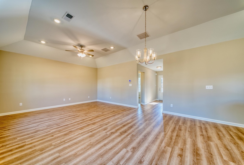 102 STONE BROOK CV, Ripley, Tennessee 38063, 3 Bedroom Bedrooms, 5 Room Rooms,2 BathroomBathrooms,Residential,For Sale,STONE BROOK,0,10207134