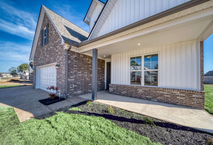 170 COMO LN, Atoka, Tennessee 38004, 4 Bedroom Bedrooms, 7 Room Rooms,3.1 BathroomBathrooms,Residential,For Sale,COMO,0,10207158