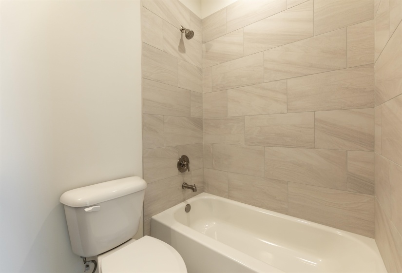 160 LAFAYETTE CROSSING DR, Rossville, Tennessee 38066, 4 Bedrooms Bedrooms, 11 Rooms Rooms,4 BathroomsBathrooms,Residential,For Sale,LAFAYETTE CROSSING,10191254