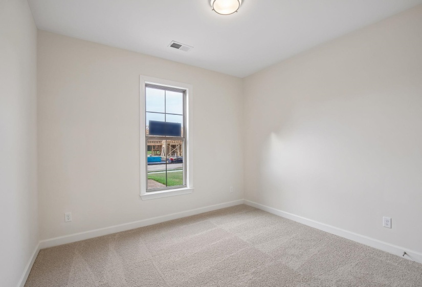305 VALLEYVIEW LN, Oakland, Tennessee 38060, 5 Bedroom Bedrooms, 10 Room Rooms,3 BathroomBathrooms,Residential,For Sale,VALLEYVIEW,0,10206437