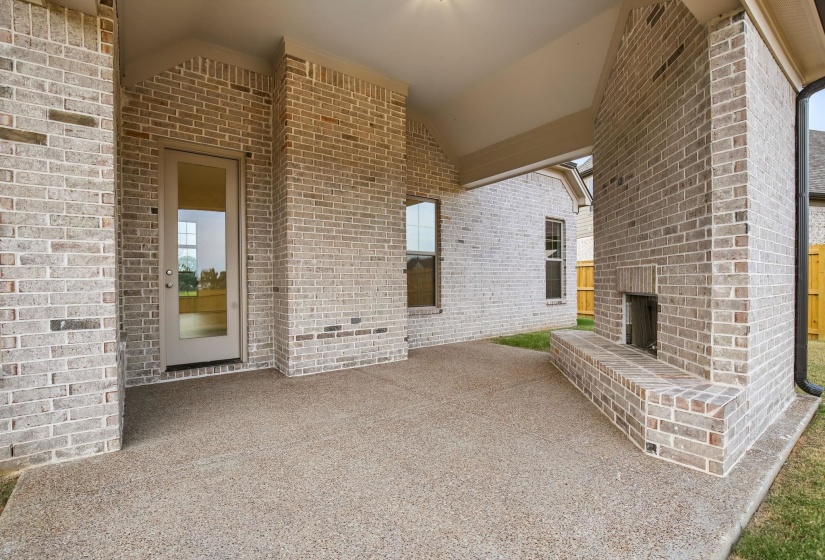 305 VALLEYVIEW LN, Oakland, Tennessee 38060, 5 Bedroom Bedrooms, 10 Room Rooms,3 BathroomBathrooms,Residential,For Sale,VALLEYVIEW,0,10206437