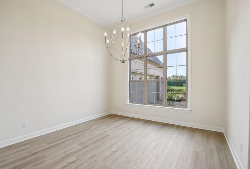 305 VALLEYVIEW LN, Oakland, Tennessee 38060, 5 Bedroom Bedrooms, 10 Room Rooms,3 BathroomBathrooms,Residential,For Sale,VALLEYVIEW,0,10206437