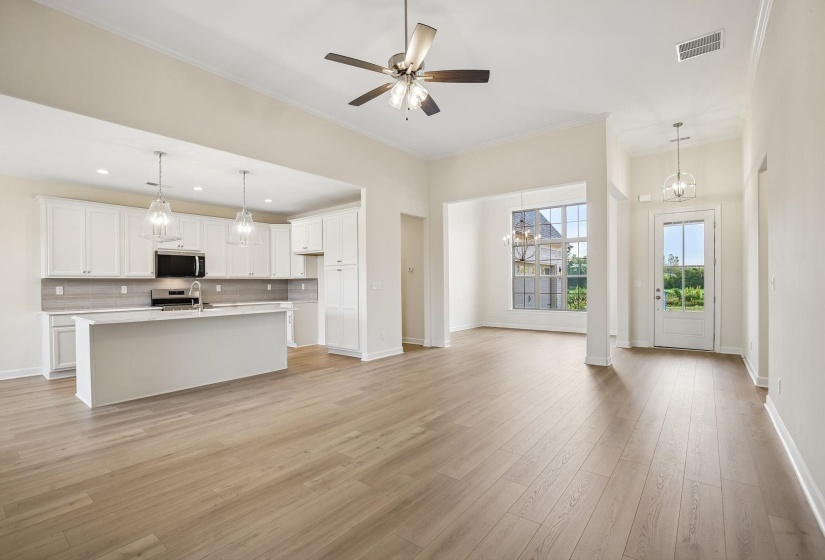 305 VALLEYVIEW LN, Oakland, Tennessee 38060, 5 Bedroom Bedrooms, 10 Room Rooms,3 BathroomBathrooms,Residential,For Sale,VALLEYVIEW,0,10206437
