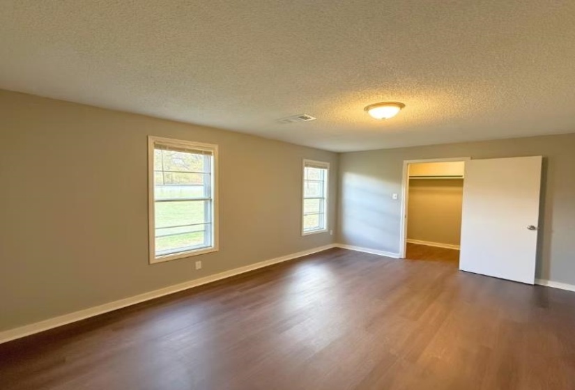 433 DIXIE RD, Memphis, Tennessee 38109, 2 Bedroom Bedrooms, 5 Room Rooms,1 BathroomBathrooms,Residential,For Sale,DIXIE,0,10203698