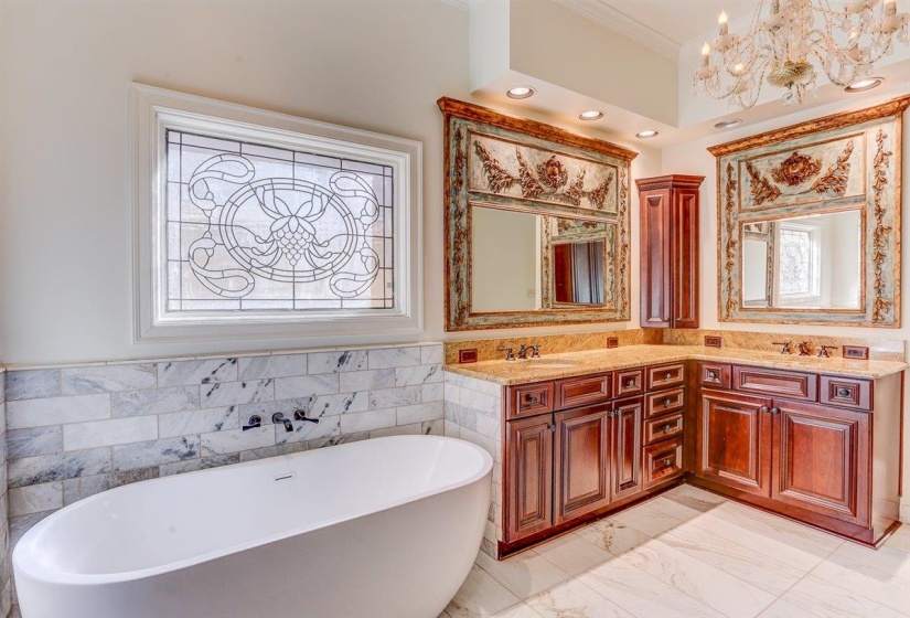 6667 RUE BEAUMONDE DR, Memphis, Tennessee 38120, 4 Bedroom Bedrooms, 11 Room Rooms,3.2 BathroomBathrooms,Residential,For Sale,RUE BEAUMONDE,0,10213955