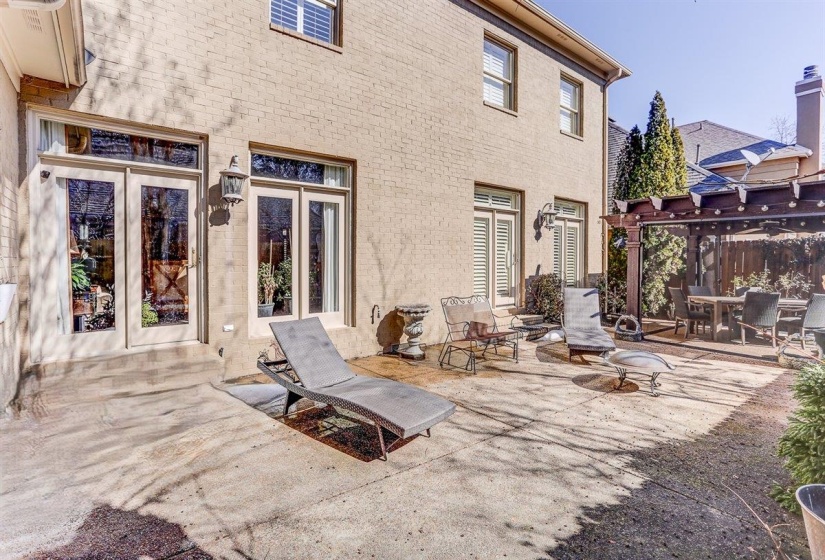6667 RUE BEAUMONDE DR, Memphis, Tennessee 38120, 4 Bedroom Bedrooms, 11 Room Rooms,3.2 BathroomBathrooms,Residential,For Sale,RUE BEAUMONDE,0,10213955