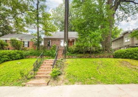 1643 VINTON AVE, Memphis, Tennessee 38104, 3 Bedroom Bedrooms, 8 Room Rooms,3 BathroomBathrooms,Residential,For Sale,VINTON,0,10214133 1643 VINTON AVE, Memphis, Tennessee 38104, 3 Bedroom Bedrooms, 8 Room Rooms,3 BathroomBathrooms,Residential,For Sale,VINTON,0,10214133