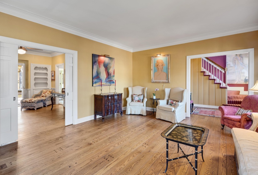 1643 VINTON AVE, Memphis, Tennessee 38104, 3 Bedroom Bedrooms, 8 Room Rooms,3 BathroomBathrooms,Residential,For Sale,VINTON,0,10214133