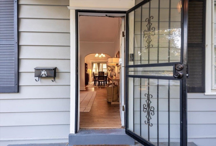 424 ALEXANDER ST, Memphis, Tennessee 38111, 2 Bedrooms Bedrooms, 6 Rooms Rooms,1 BathroomBathrooms,Residential,For Sale,ALEXANDER,10206237