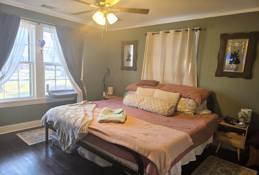 3174 CHISCA AVE, Memphis, Tennessee 38111, 2 Bedrooms Bedrooms, 6 Rooms Rooms,1 BathroomBathrooms,Residential,For Sale,CHISCA,10216113