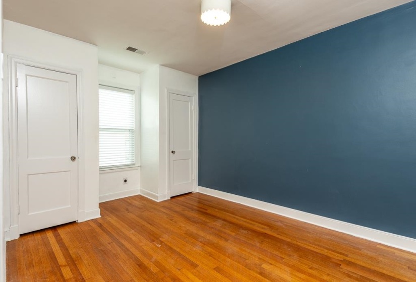 3704 CHARLESWOOD AVE, Memphis, Tennessee 38122, 3 Bedrooms Bedrooms, 5 Rooms Rooms,2 BathroomsBathrooms,Residential,For Sale,CHARLESWOOD,10216156