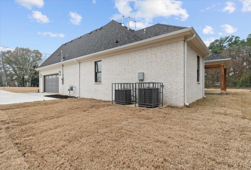 7206 STATE LINE RD, Unicorp/Memphis, Tennessee 38125, 4 Bedrooms Bedrooms, 9 Rooms Rooms,2.1 BathroomsBathrooms,Residential,For Sale,STATE LINE,10211002