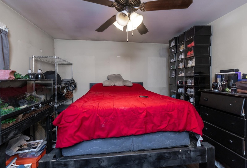 Bedroom with a ceiling fan