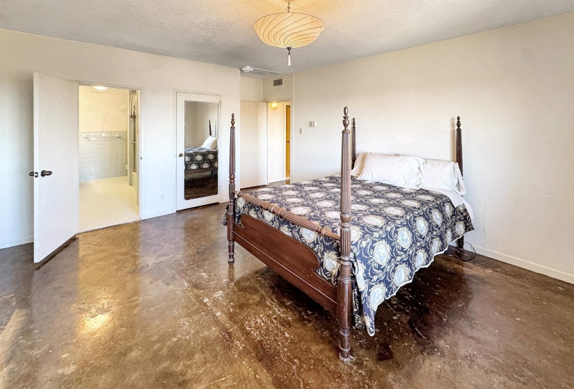 1960 PARKWAY AVE, Memphis, Tennessee 38112, 2 Bedrooms Bedrooms, 5 Rooms Rooms,2 BathroomsBathrooms,Residential,For Sale,PARKWAY,10209901