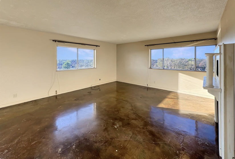 1960 PARKWAY AVE, Memphis, Tennessee 38112, 2 Bedrooms Bedrooms, 5 Rooms Rooms,2 BathroomsBathrooms,Residential,For Sale,PARKWAY,10209901
