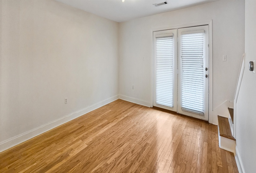 7455 GERMANTOWN SQ, Germantown, Tennessee 38138, 2 Bedroom Bedrooms, 5 Room Rooms,2.1 BathroomBathrooms,Residential,For Sale,GERMANTOWN,0,10216356