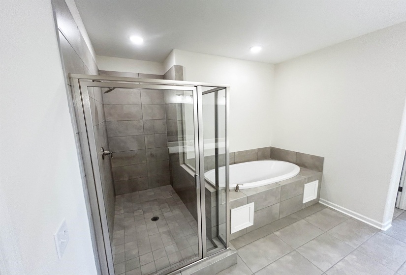 200 GREEN WILLOW DR, Oakland, Tennessee 38060, 3 Bedrooms Bedrooms, 7 Rooms Rooms,2 BathroomsBathrooms,Residential,For Sale,GREEN WILLOW,10204868