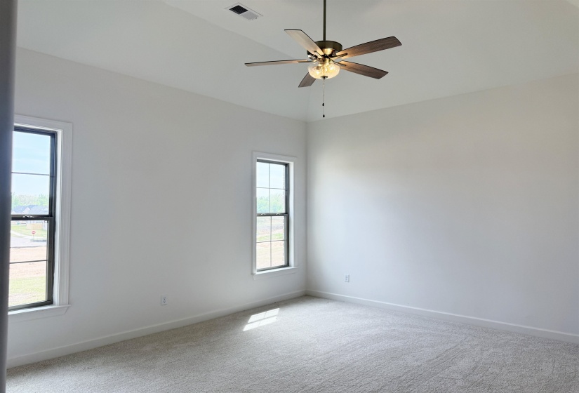 295 VALLEYVIEW LN, Oakland, Tennessee 38060, 4 Bedroom Bedrooms, 9 Room Rooms,3.1 BathroomBathrooms,Residential,For Sale,VALLEYVIEW,0,10206342