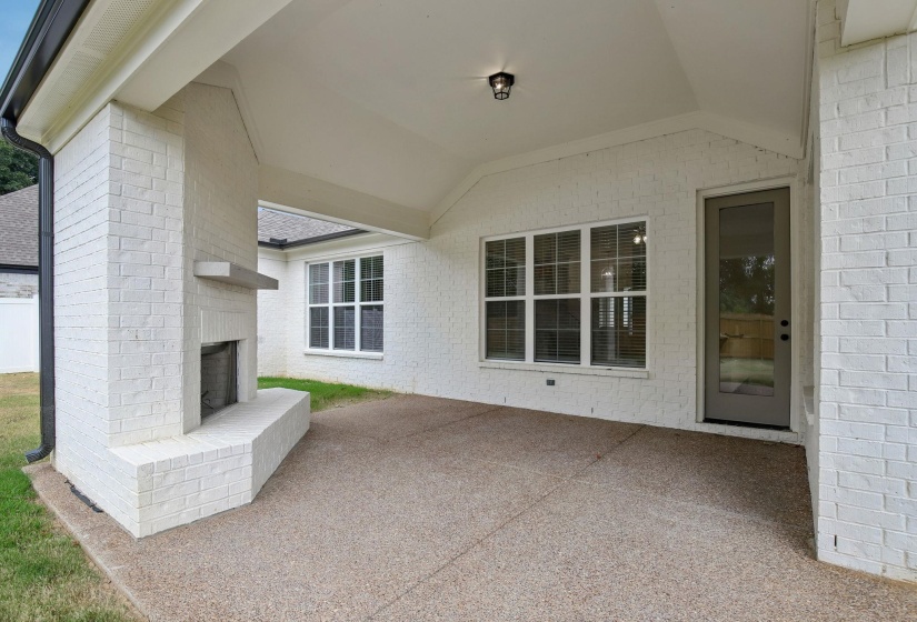 115 TOMMIE VALLEY DR, Oakland, Tennessee 38060, 4 Bedroom Bedrooms, 9 Room Rooms,3 BathroomBathrooms,Residential,For Sale,TOMMIE VALLEY,0,10206344