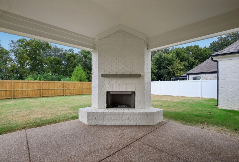 115 TOMMIE VALLEY DR, Oakland, Tennessee 38060, 4 Bedroom Bedrooms, 9 Room Rooms,3 BathroomBathrooms,Residential,For Sale,TOMMIE VALLEY,0,10206344