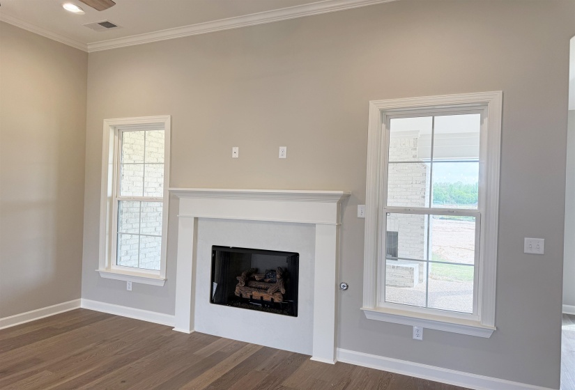 275 VALLEYVIEW LN, Oakland, Tennessee 38060, 4 Bedroom Bedrooms, 9 Room Rooms,3 BathroomBathrooms,Residential,For Sale,VALLEYVIEW,0,10208371
